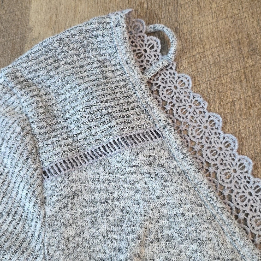 A. Byer Light Gray Lace Back Detail Top. Size M - Picture 3 of 7